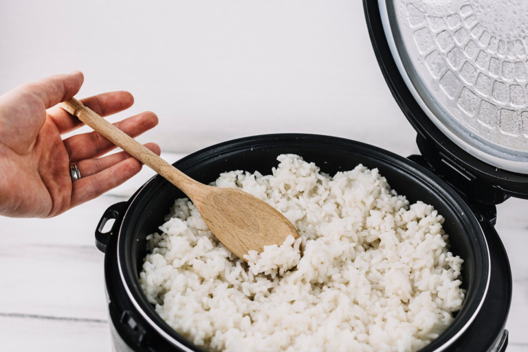 5 Perbedaan Rice Cooker dan Multi Cooker, Kamu Pilih yang Mana?